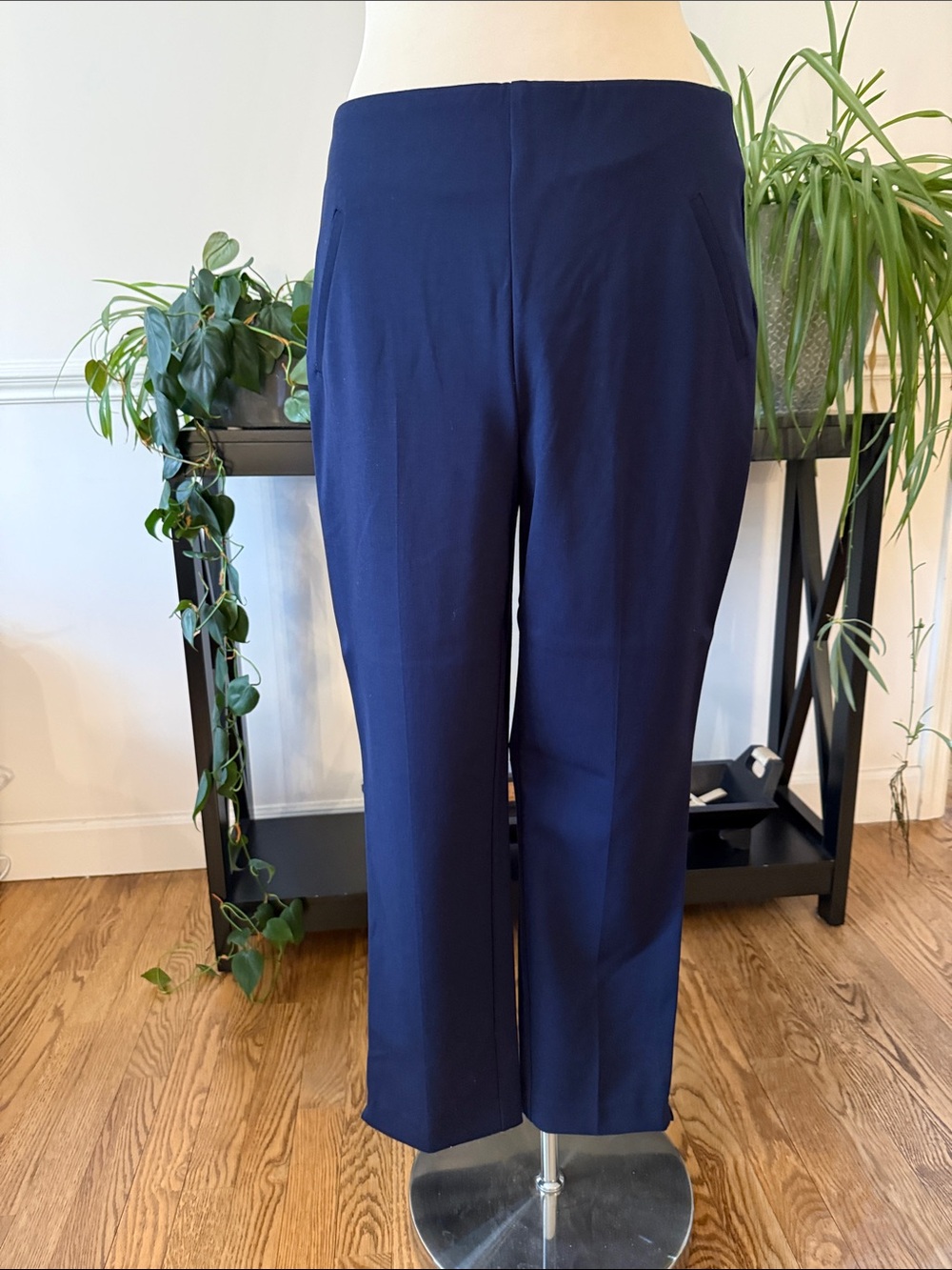 Chico’s Deep Navy Fabulously Slimming Ponte Pull-on Slim Ankle Pants